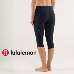 Lululemon 'Flow and Go' Seamless cropped leggings